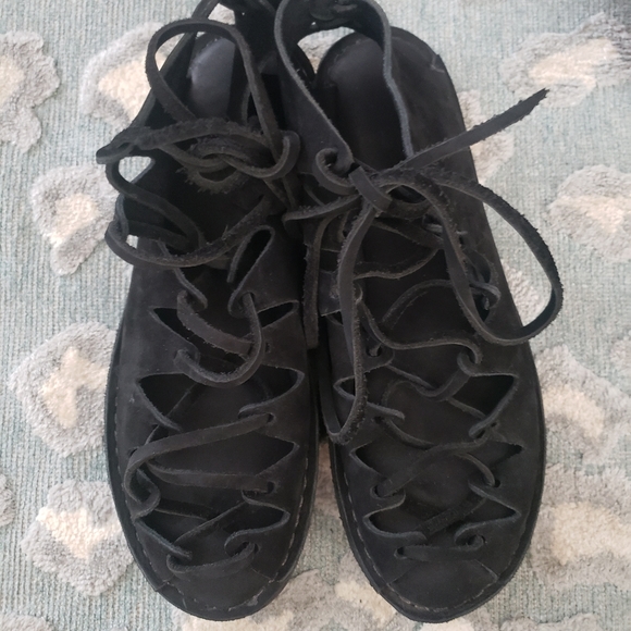 Shoes - Black Lace Up Renaissance Gladiator Sandals Suede Leather